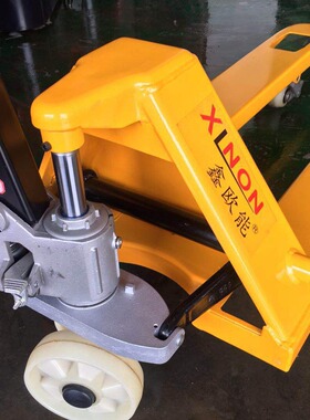 搬运车 鑫欧能手动叉车 XLNON叉车 3吨680X1220型 手动托盘叉车