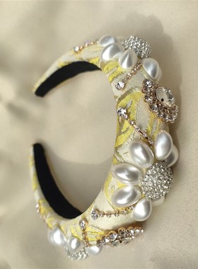 新品中式黄色镶钻发箍女带齿椭圆仿珍珠发卡宽边高颅顶头箍女复古