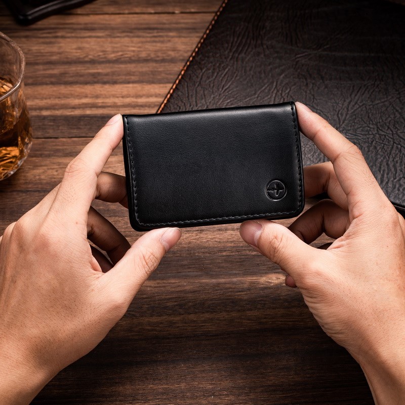 Mooii创意男士高端名片盒名片夹卡包商务大容量女士便携式随身车