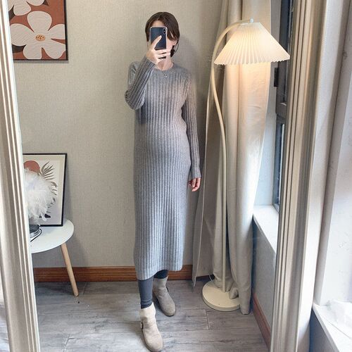 子妤自制孕妇装秋冬新款圆领粗毛线加厚针织温柔中长款毛衣裙