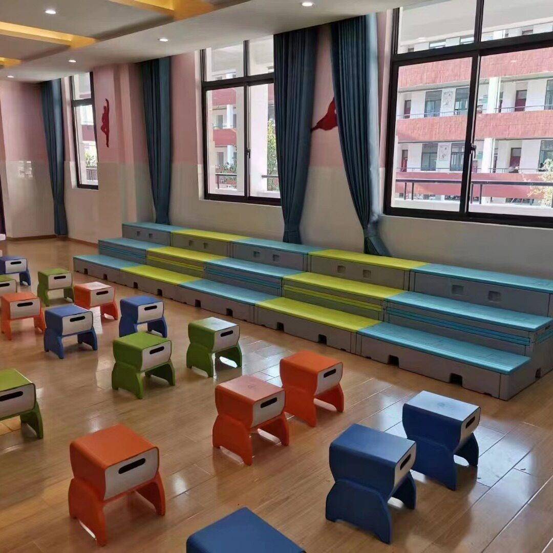 PE音乐教室合唱台学校活动舞台