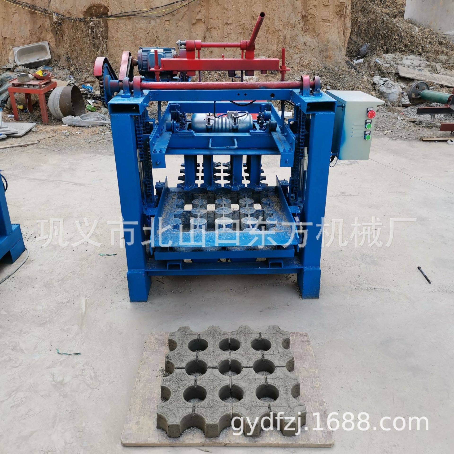 4-35制作铺路砖植草砖城市道路铺装水泥制砖机多功能制砖可换模具
