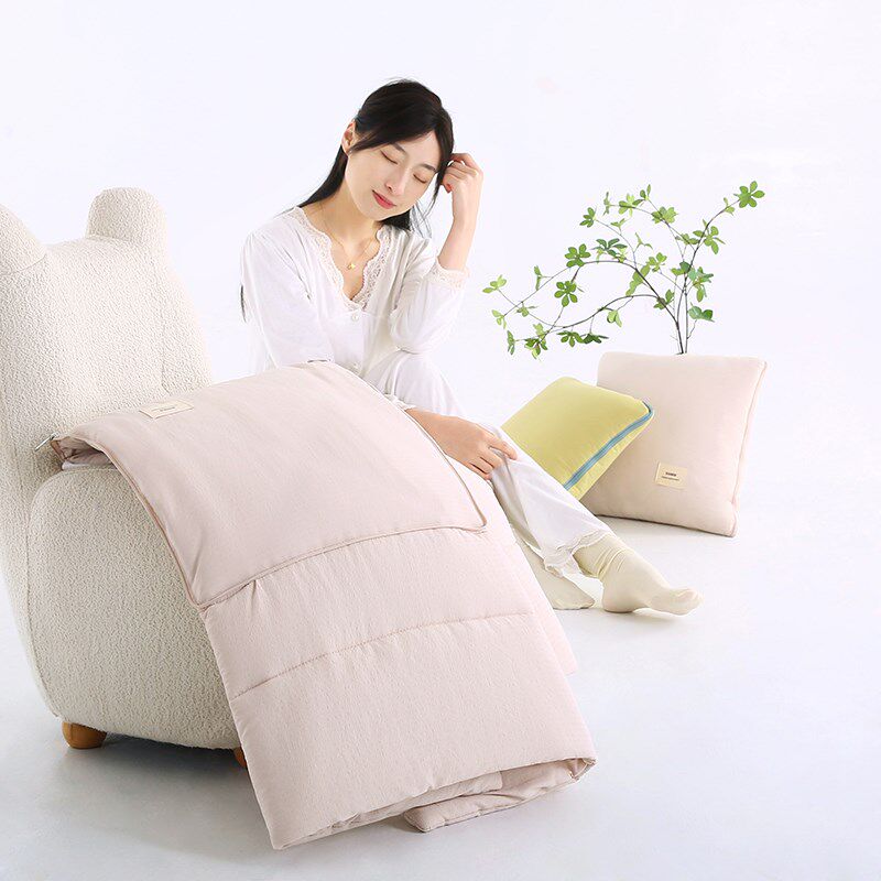 春款简约纯色抱枕被子两用客厅午睡毯子被汽车靠枕