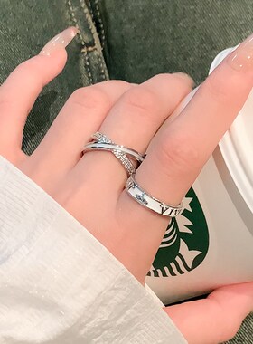 银色交叉锆石戒指女小众设计素圈戒指女时尚个性尾戒字母食指环女