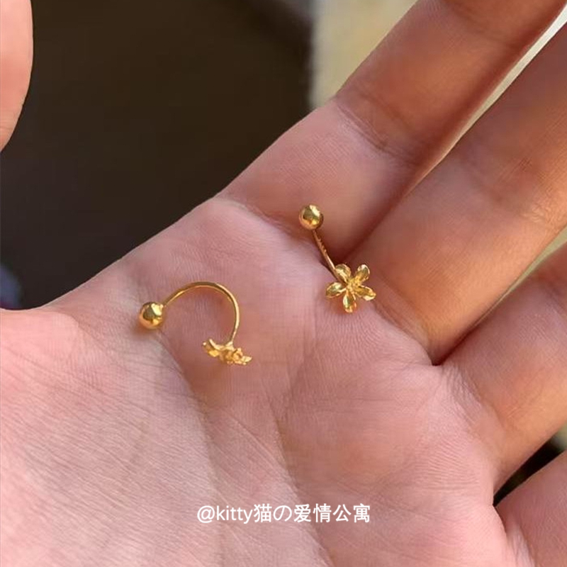 S999纯银针u型金色栀子花小巧精致耳钉双耳洞螺丝拧扣耳饰送礼物