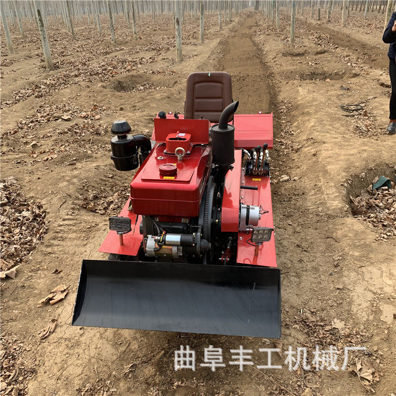 大马力耕地机乘坐式履带旋耕机果园大棚耕田犁地机开沟翻土机