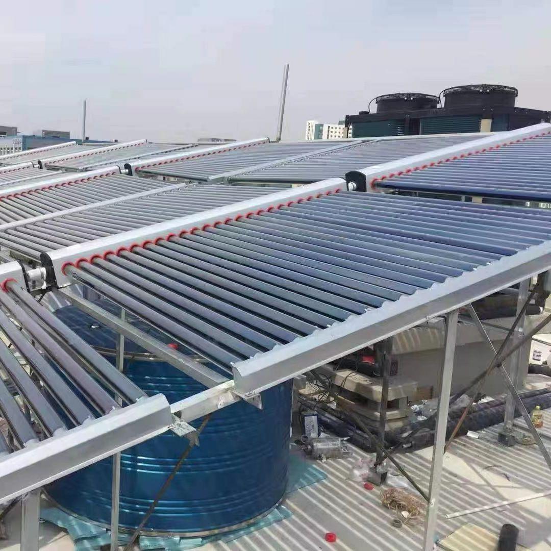 太阳能炸管不漏水联箱厂家供货太阳能采暖免维护防炸管漏水集热器