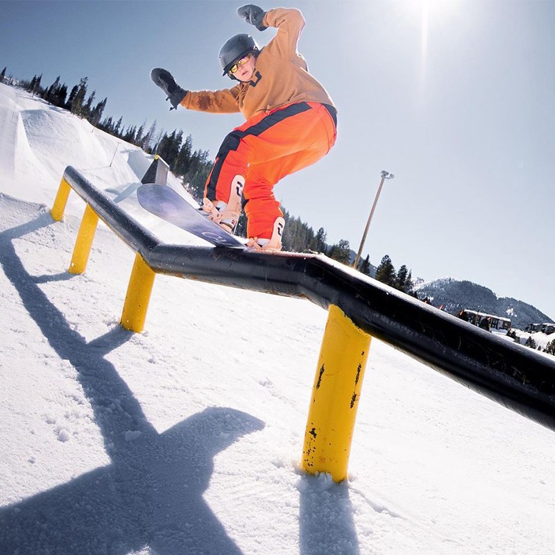 CAPITA单板女款2324入门进阶全地域全能板公园板滑雪板鸟板瓷雪具