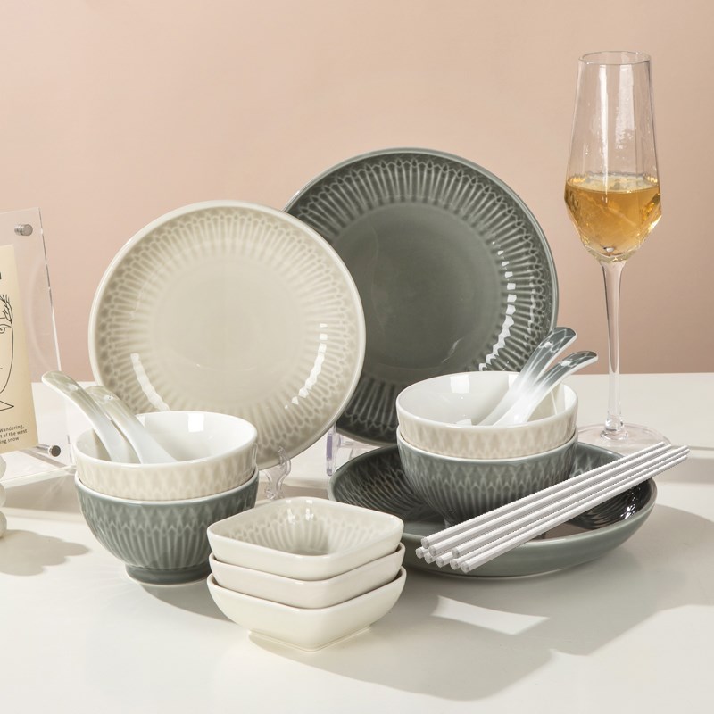 碗碟套装2-10人家用2025新浮雕餐具陶瓷组合乔迁礼盒情侣碗盘碗筷