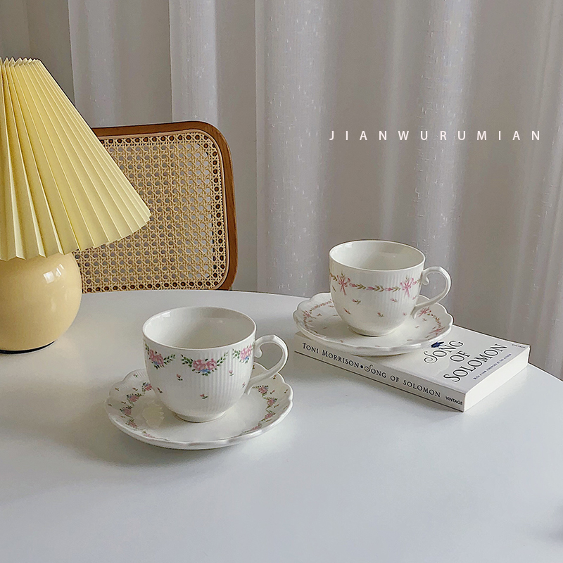 ins韩式 精致蝴蝶结骨瓷玫瑰花陶瓷咖啡杯复古下午茶杯碟套