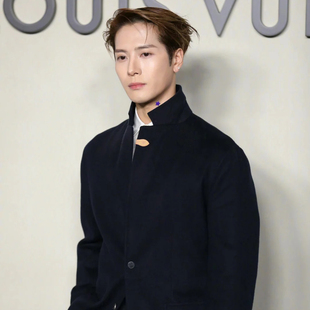 王嘉尔明星同款新中式立领黑色西服夹克男装高级中山装痞帅外套潮