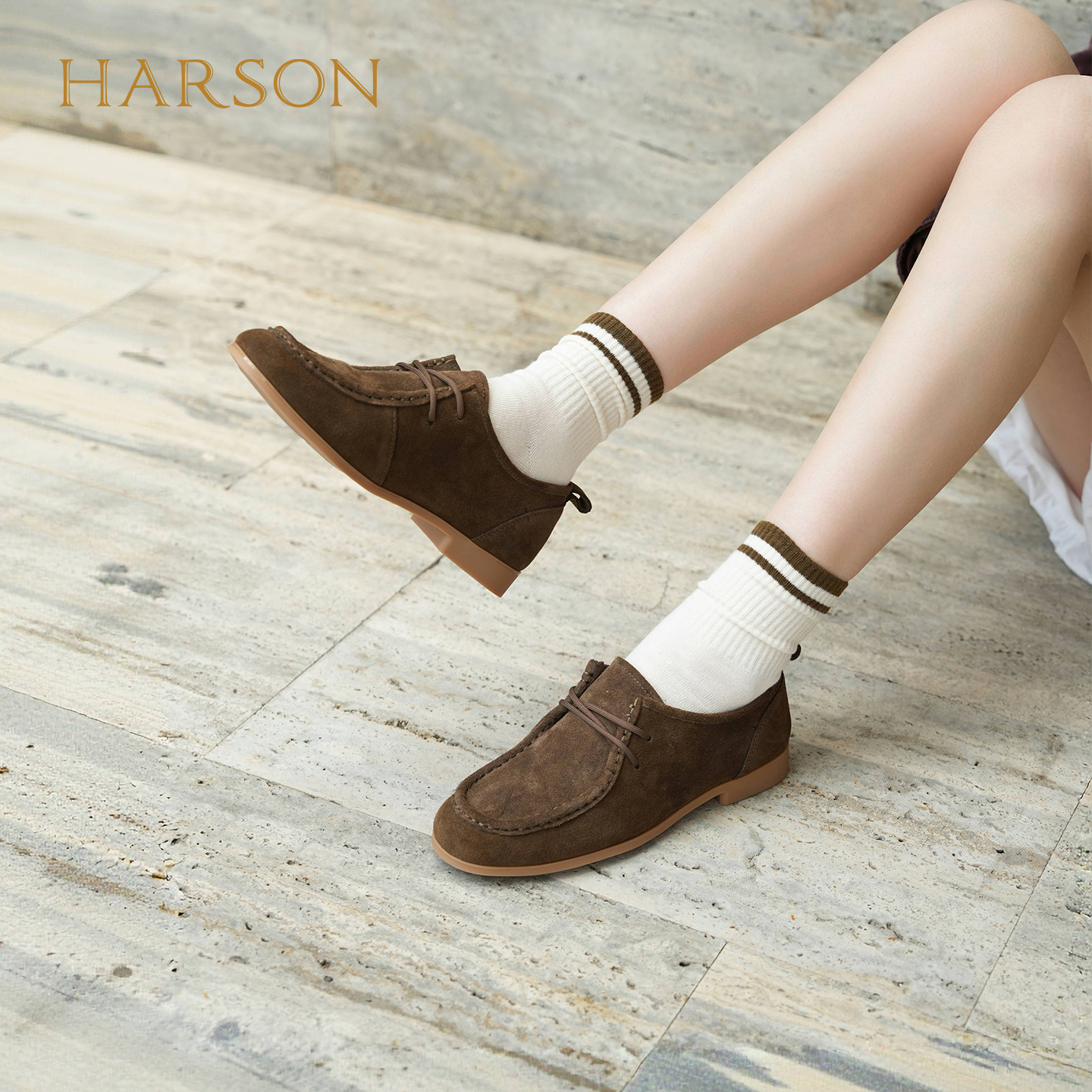 哈森反绒袋鼠鞋勃肯鞋2025秋新款包头小皮鞋百搭女鞋HWL250176