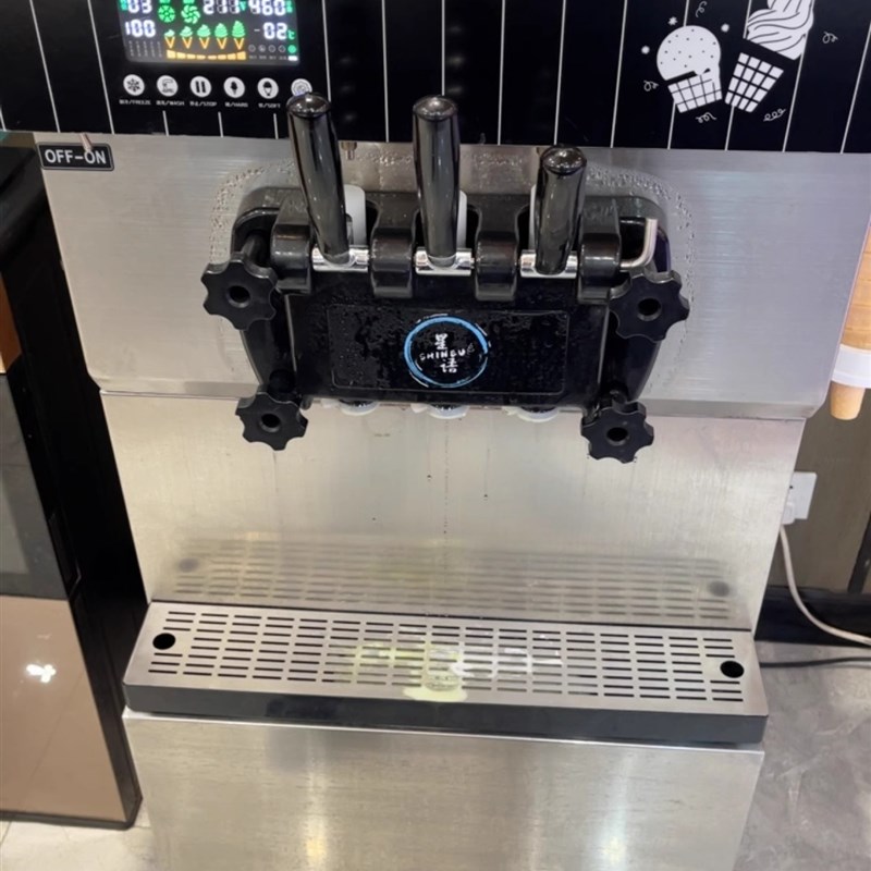 2个星语冰淇淋机r顶帽星语冰激凌机支撑套原装