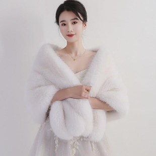 冬季结婚斗篷婚纱披肩高端旗袍外披配秋冬外搭新娘婚礼白色冬天套