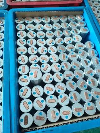 国轩32135拆机12.5AH圆柱动力磷酸铁锂电池48v60v电动车储能