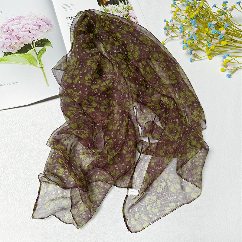 新款小围巾女薄款透气春夏真丝丝巾韩版围巾粉色印花时尚洋派纱巾