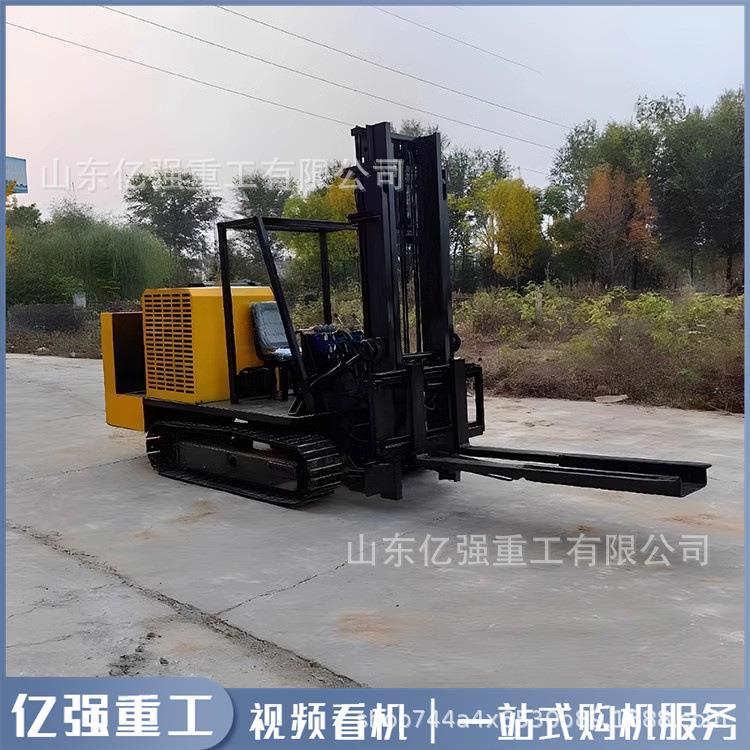 履带底盘改装越野叉车柴油履带式搬运堆高车全地形遥控装卸搬运车