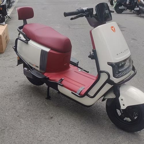 雅迪E09碳钢加厚全车保险e09防摔保护杠专用后货架改装配件后衣架