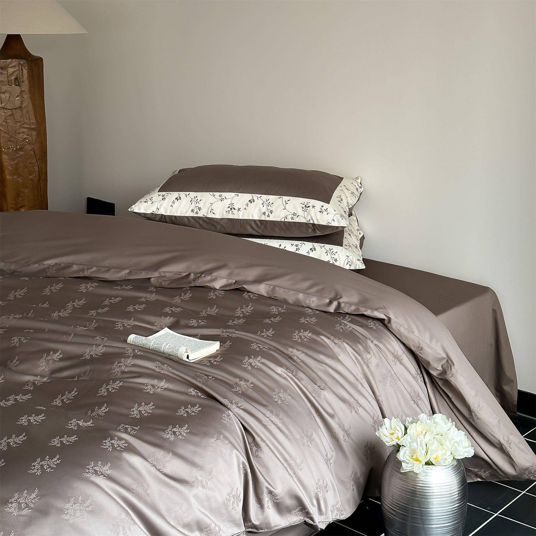 北欧轻奢复古全棉100支贡缎长绒棉提花四件套丝滑刺绣新中式套件