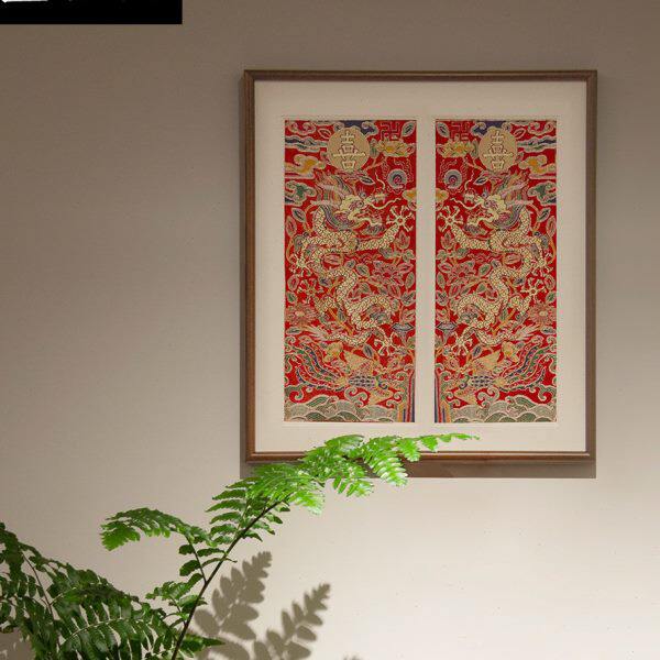 喜龙红底竖版长锦绫装饰画卧室客厅红色玄关多福字乔迁春节竖挂画