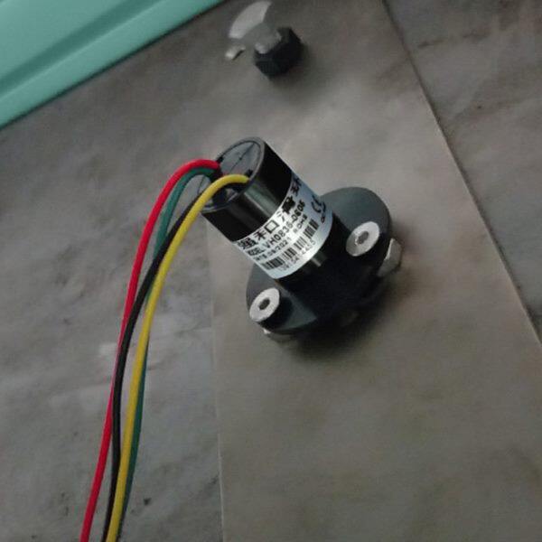 餐桌旋转转动线接头防绕线火锅转盘导电轴法兰电滑环圆桌转盘电线