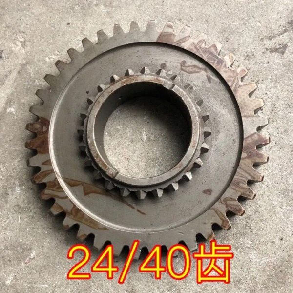 纽荷兰650/654/700/704拖拉机配件倒档从动齿轮(24/40齿二轴上用)