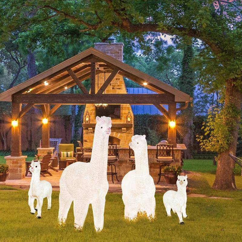 户外仿真羊驼灯玻璃钢造型灯动物灯节日庭院装饰灯公园户外亮化灯
