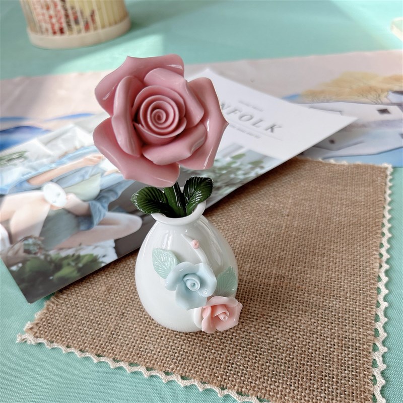 手捏花陶瓷简约水培小花瓶创意迷你小清新花器装饰摆件Z客厅干花