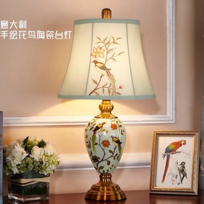 意大利手工彩绘花鸟陶瓷台灯卧室轻奢高级感床头柜灯客厅装饰摆件