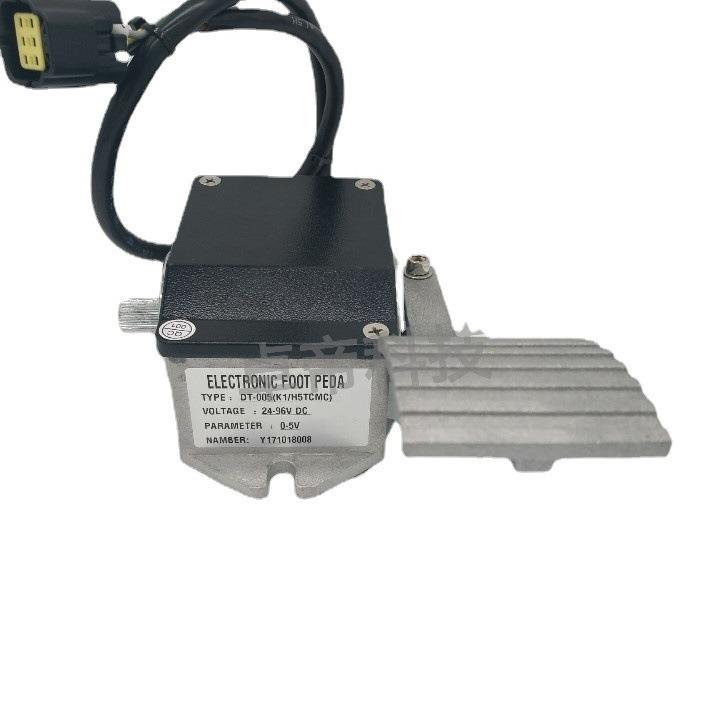 TCM电动蓄电池叉车专用电子油门脚踏板0-5V加速器DT-005K1-H5