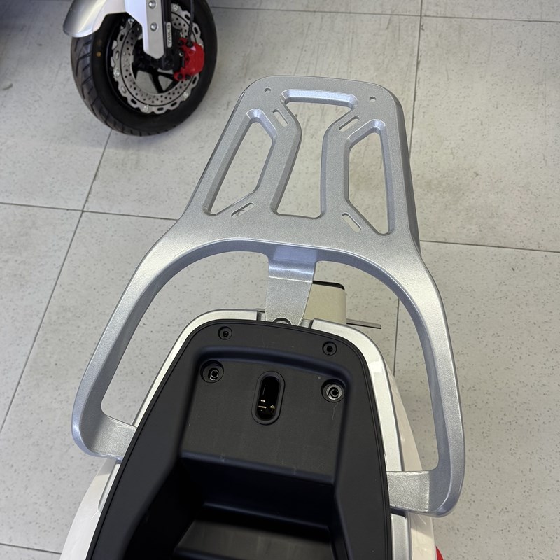 适用台铃明星EB电动车尾架铝合金尾箱延长架后衣架TDT7S021-1Z