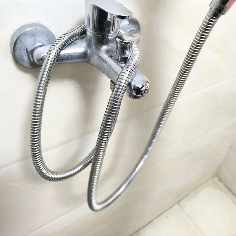 304不锈钢淋浴雨花酒出水管配件软管浴室不锈钢喷头连接管热水器