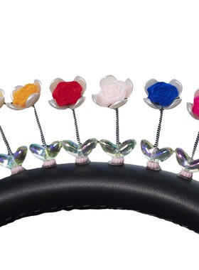 玫瑰花车载摆件汽车中控台弹簧四叶草装饰品治癒系车载摇头小摆件