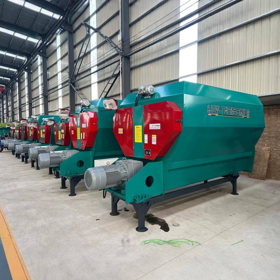 卧式牛羊草料饲料搅拌机TMR全日粮制备机揉丝一体单轴双轴