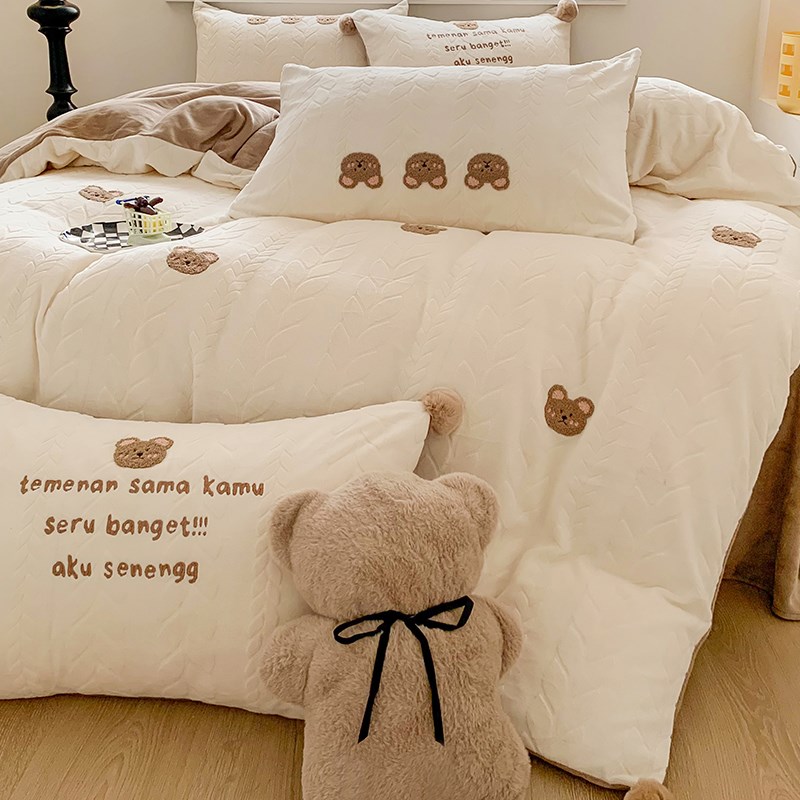 可爱熊雕花绒四件套牛奶绒加绒被套床单儿童冬季W保暖床上用品