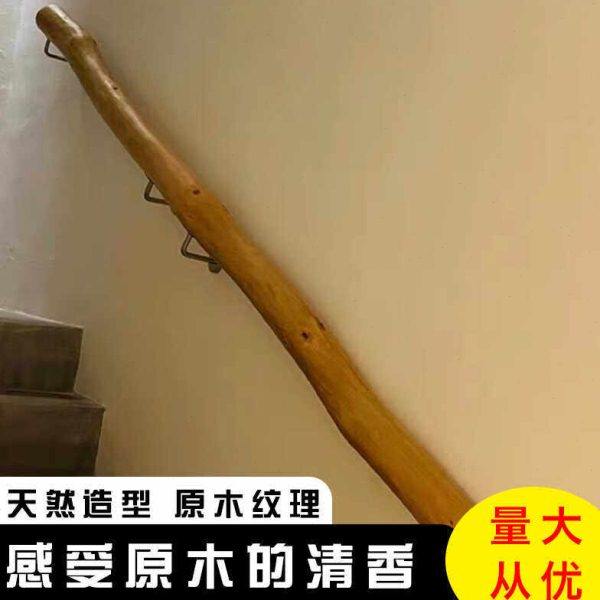 楼梯树干扶手栏杆幼儿园护栏室内原木靠墙树枝民宿酒店楼道装饰