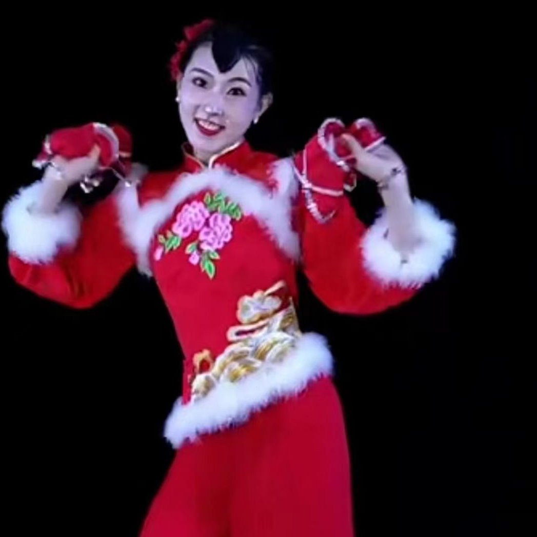 秧歌服女2024新款演出服扇子舞红色喜庆灯笼舞表演服中国风打鼓服