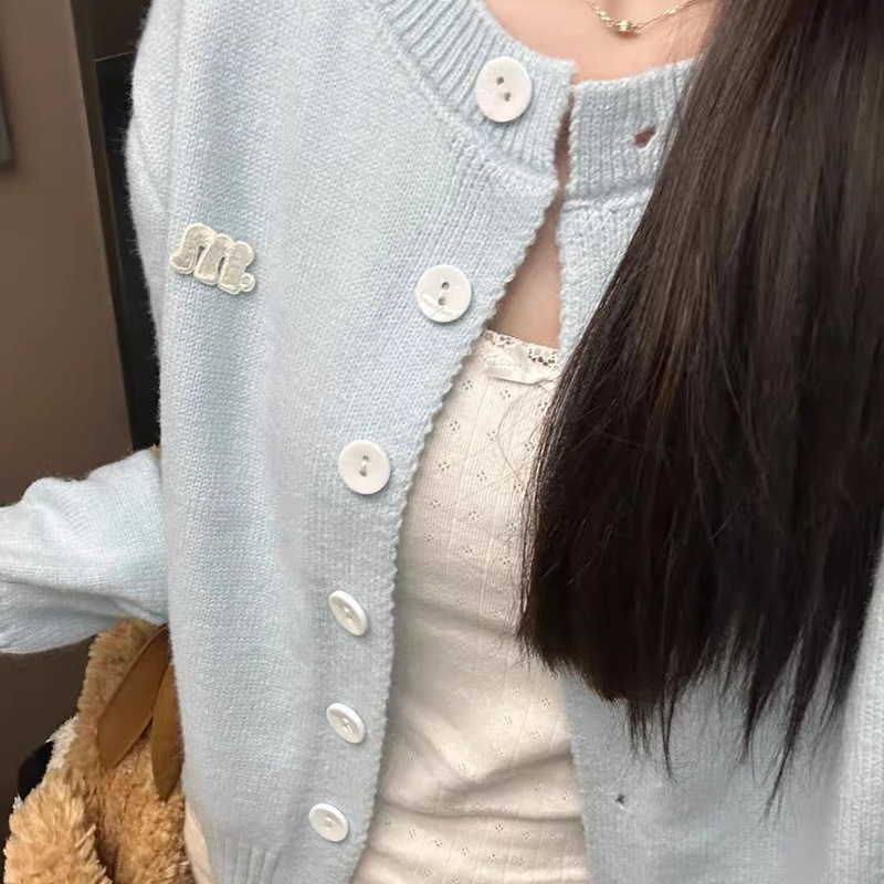 韩系软糯感浅蓝色针织毛