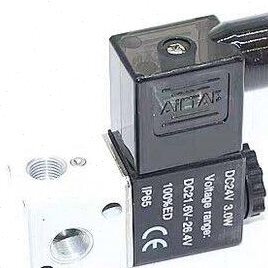 原装亚德客电磁阀DC1/4V220V//2V025-08A（220V） 现货