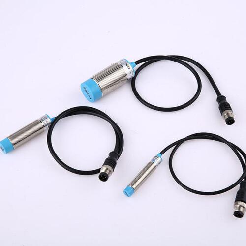 沪工M12M18M30带插头电感式接近开关ALJ12A3-4-Z/N1-TC 3线NPN NO