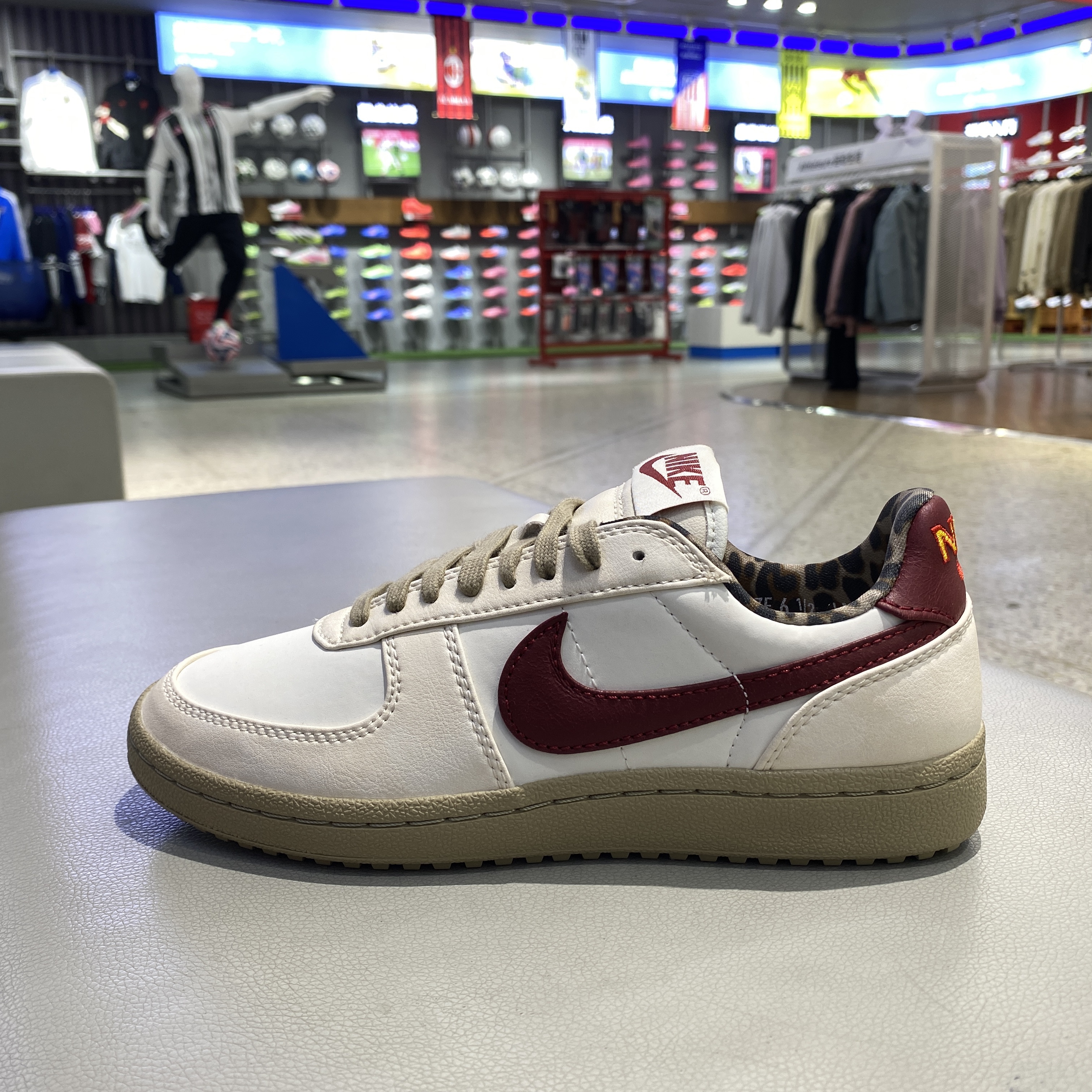 秋季新款正品Nike耐克女鞋透气轻便缓震休闲运动网球鞋IM6688-062