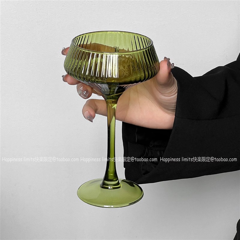 复古绿中古杯条纹高脚杯鸡尾酒杯玻璃红酒香槟杯气泡水杯子雪糕杯