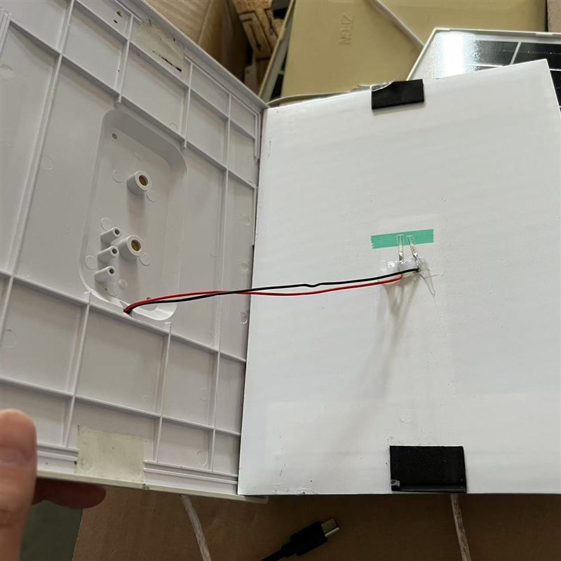 拆机太阳能电池板TYPE-C接口应急充电手机充电宝5V太阳能光伏发电