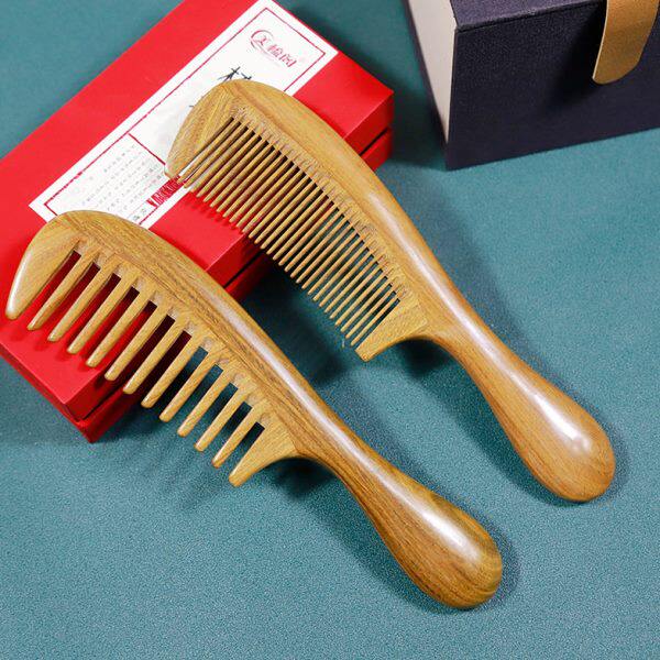 玉檀木卷发梳子按摩梳家用日用品宽齿梳女家用长发手柄绿檀木梳子