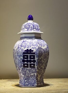 现代中式客厅装饰摆件青花陶瓷将军罐装饰品创意家居饰品玄关摆件
