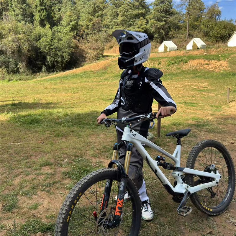 新款美国FOX护甲TITAN护膝护肘越野摩托车山地车MX骑行成人速降