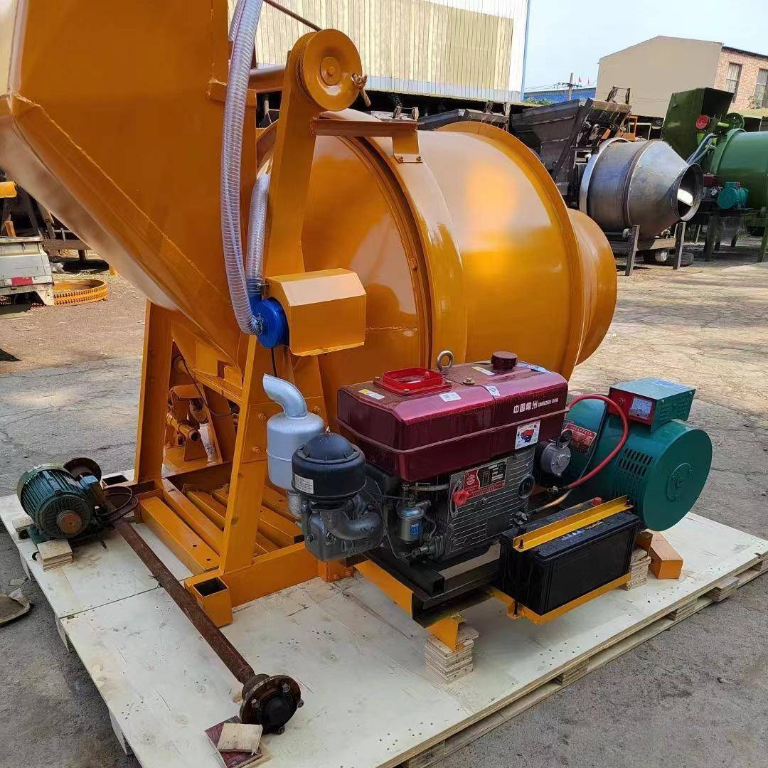 直爬式翻斗送料搅拌混合机JZC500型摩擦滚筒齿轮式移动搅拌机