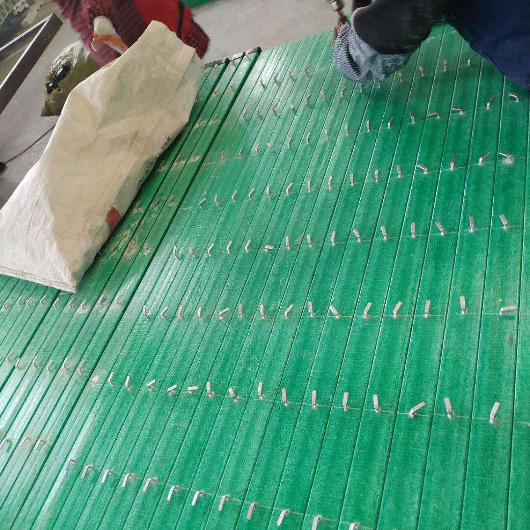 玻璃钢挂钩刺绳立柱复合立柱50*60方管农场围栏立柱带加强筋