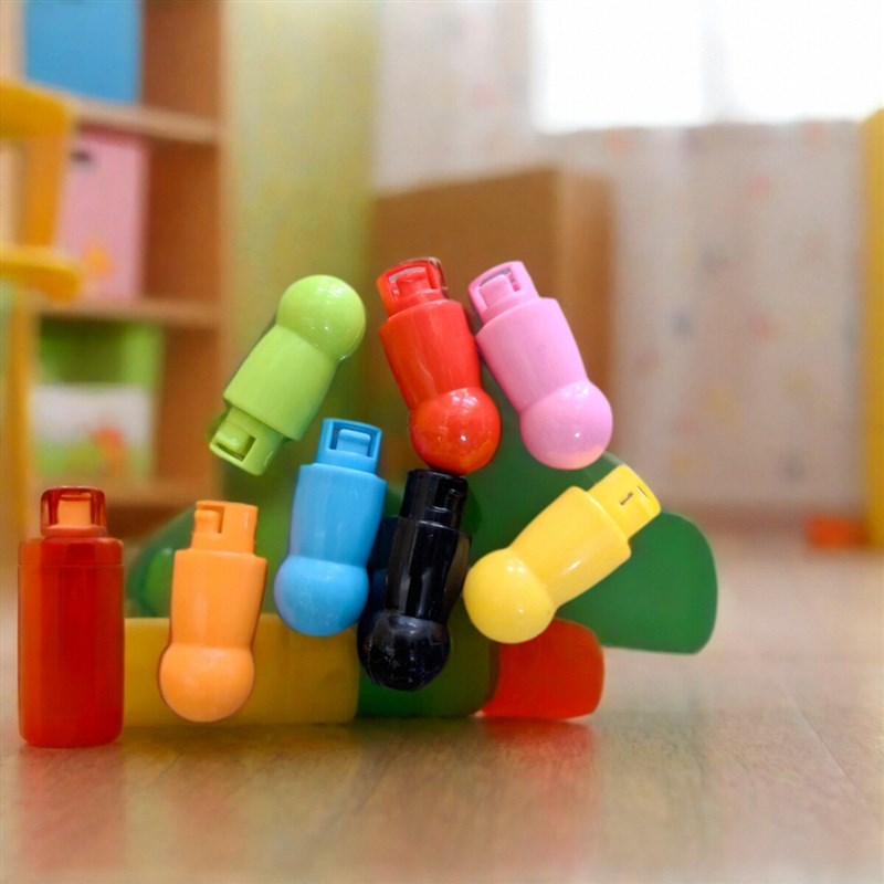 幼儿园拼插积木蘑菇插钉益智走廊墙面玩具插珠轨道墙壁儿童洞洞板