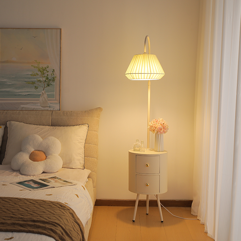 法式奶油风氛围落地灯主卧室客厅床头柜边K几置物艺术网红台灯一